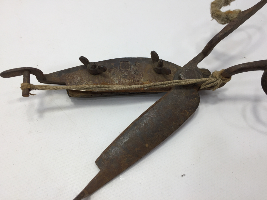 ÜZERİ OSMANLICA YAZILI OSMANLI DÖNEMİ HALI MAKASI