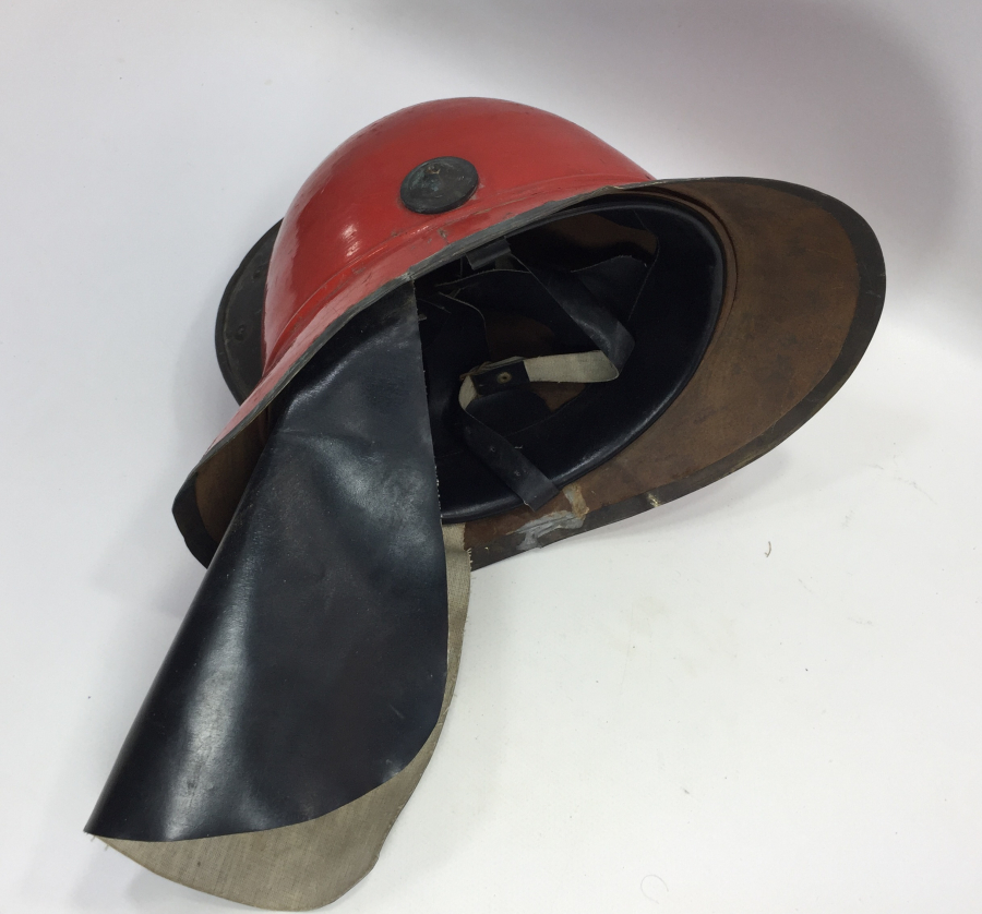 CUMHURİYET BAŞLARI İTFAİYECİ ŞAPKASI - KASKI 