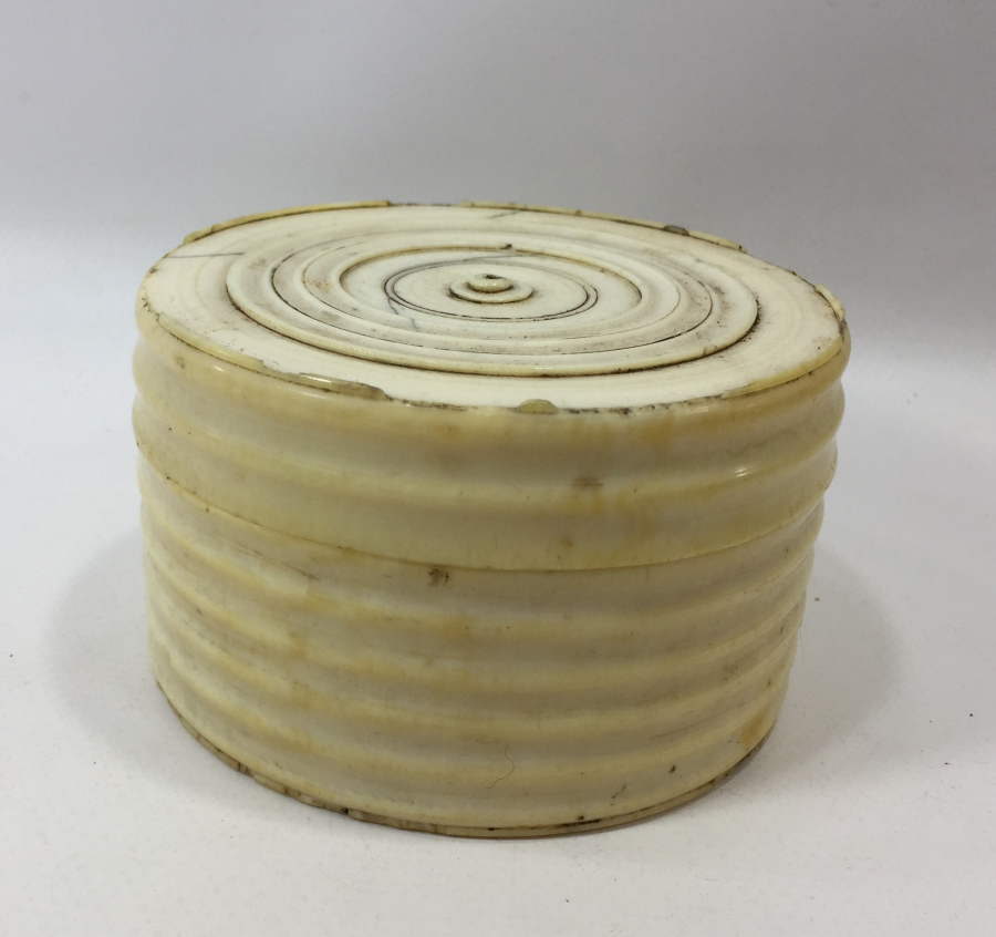 OSMANLI DÖNEMİ FİL DİŞİNDEN MAMUL BÜYÜK BOY TESBİH KUTUSU