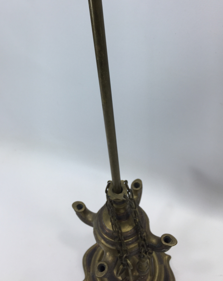 PİRİNÇ ÜSTÜ GÜMÜŞ VE KALEM İŞÇİLİKLİ NADİR FORMDA ASANSÖRLÜ KANDİL