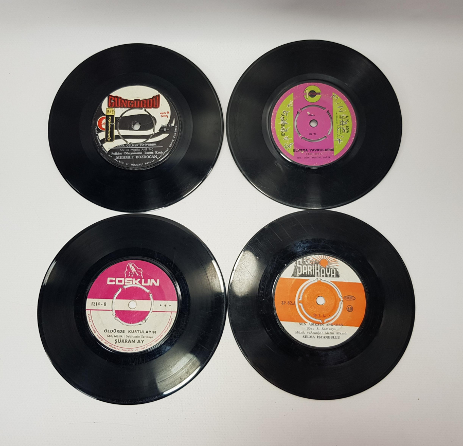 4 ADET 45'LİK PLAK 
