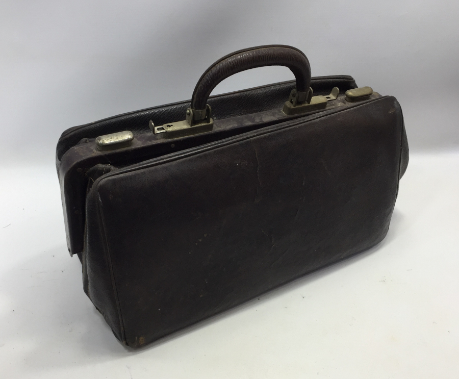 ANTİKA DOKTOR ÇANTASI