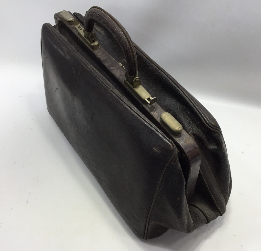 ANTİKA DOKTOR ÇANTASI