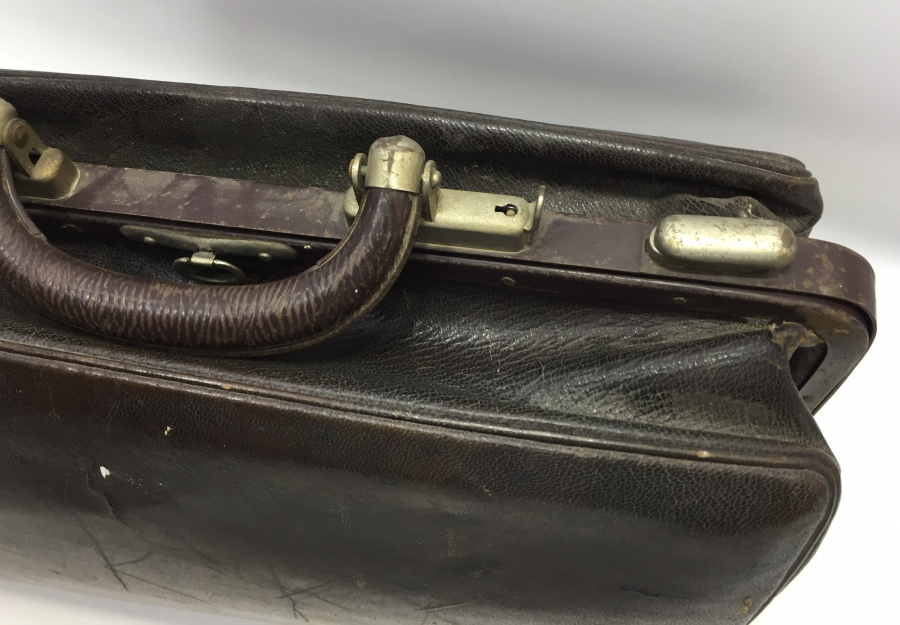 ANTİKA DOKTOR ÇANTASI