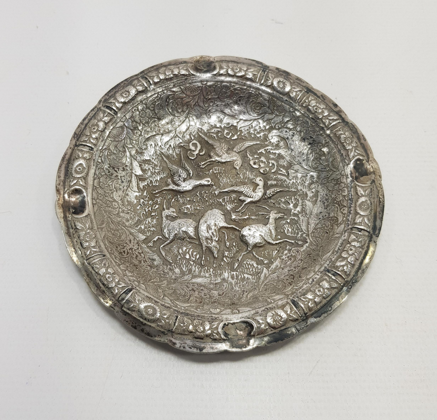 İRAN İŞİ KABARTMA İŞÇİLİKLİ GÜMÜŞ KÜL TABLASI 