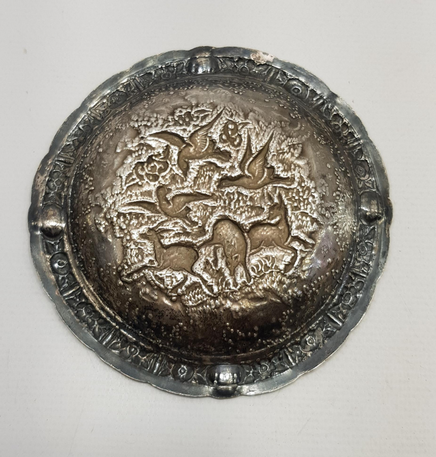 İRAN İŞİ KABARTMA İŞÇİLİKLİ GÜMÜŞ KÜL TABLASI 