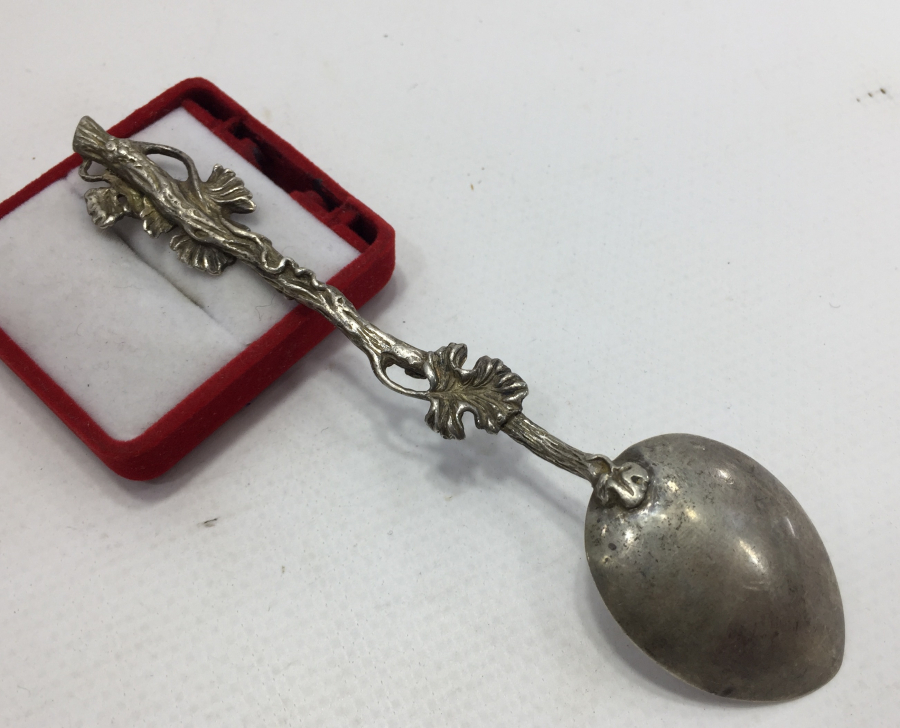 KABARTMA İŞÇİLİKLİ GÜMÜŞ DONDURMA KAŞIĞI