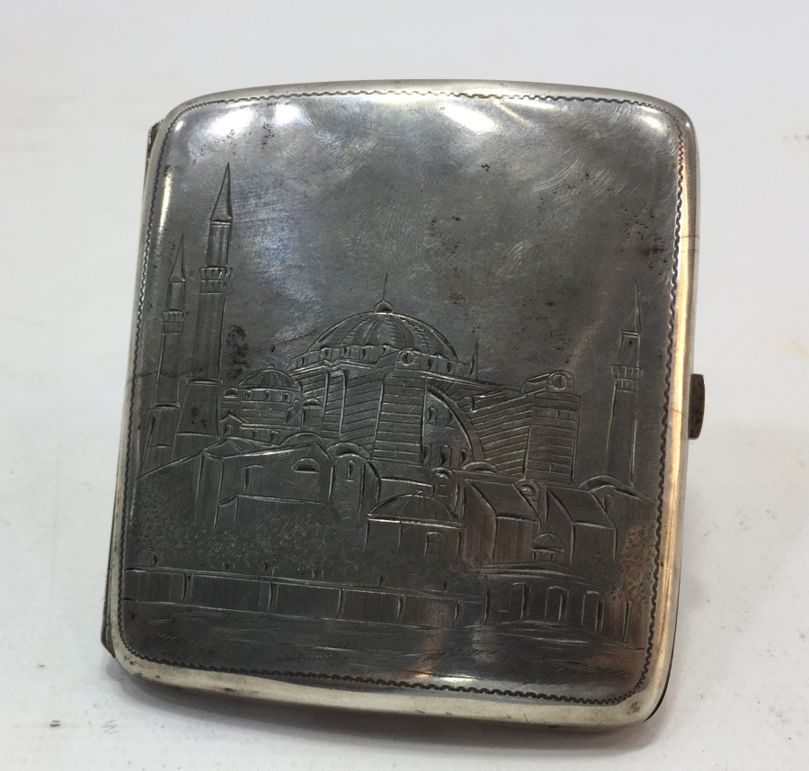 ÜZERİNDE AYASOFYA CAMİ BULUNAN OSMANLININ İNGİLİZ PAZARI İÇİN YAPTIĞI SİGARA TABAKASI