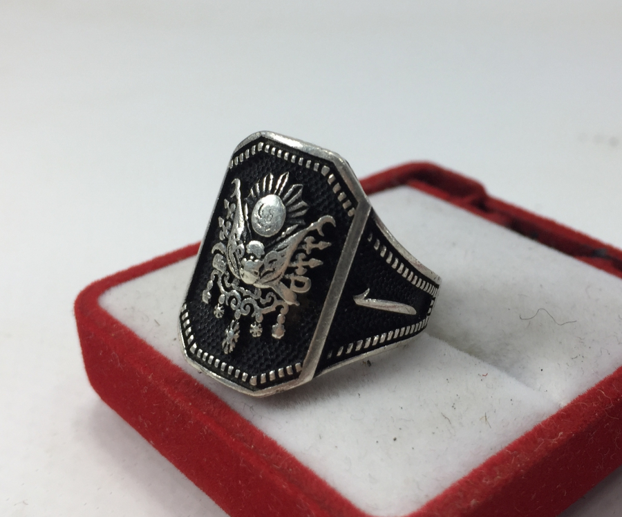 ÜZERİNDE OSMANLI DEVLET ARMASI BULUNAN GÜMÜŞ YÜZÜK