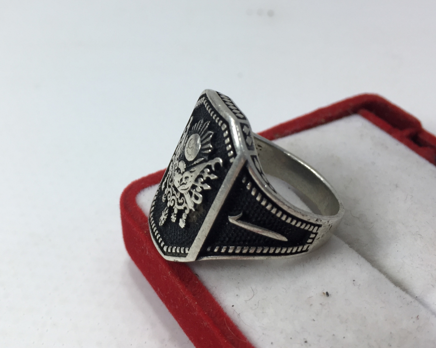 ÜZERİNDE OSMANLI DEVLET ARMASI BULUNAN GÜMÜŞ YÜZÜK