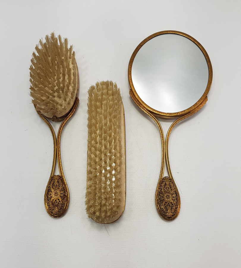 1900'LERDEN ELBİSE FIRÇASI VE AYNA TAKIMI 