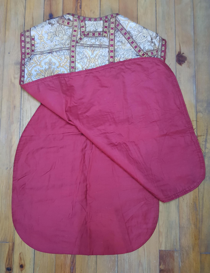 OSMANLI DÖNEMİ İPEK PAPAZ ELBİSESİ 