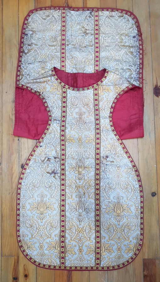 OSMANLI DÖNEMİ İPEK PAPAZ ELBİSESİ 