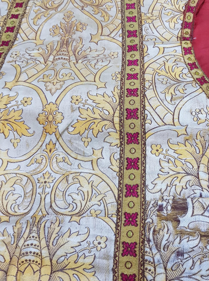 OSMANLI DÖNEMİ İPEK PAPAZ ELBİSESİ 