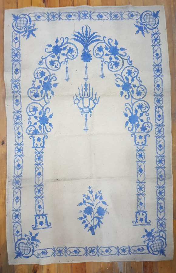 OSMANLI DÖNEMİ SUZENİ İŞÇİLİKLİ KEÇE SECCADE 