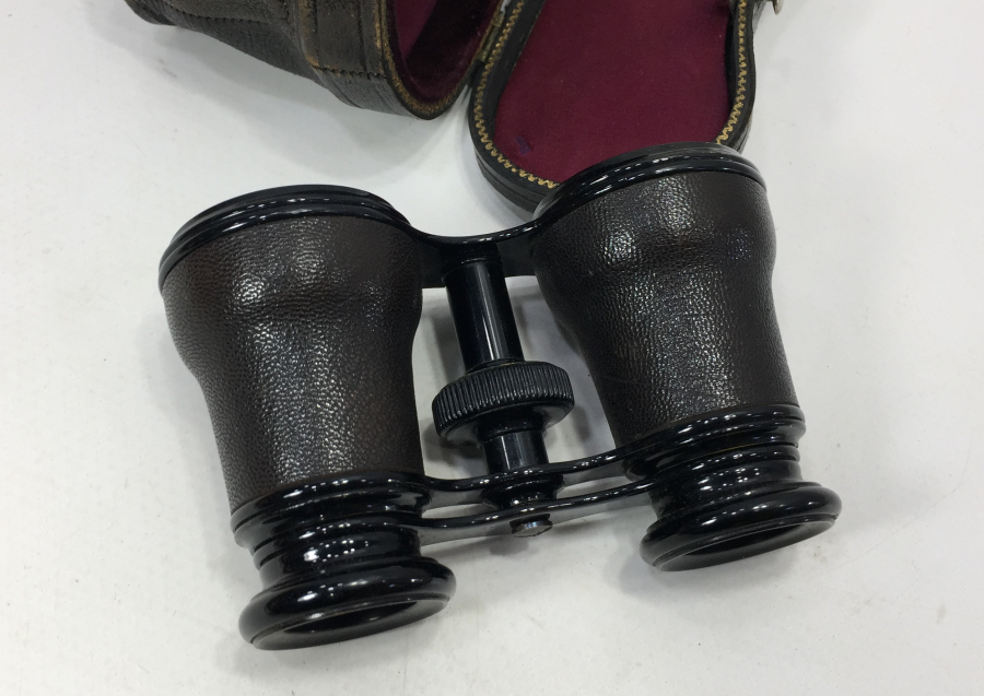 1900 BAŞLARI ORJİNAL KUTUSUNDA DÜRBÜN