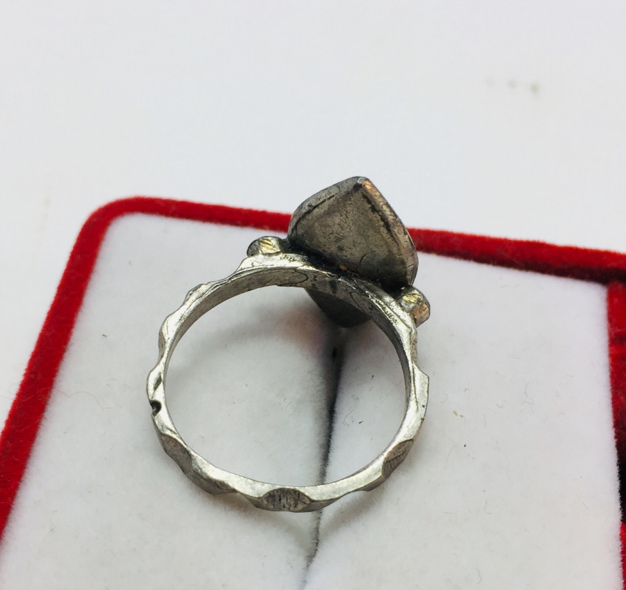 ELMAS VE YAKUT TAŞLI ANTİKA MEKİK YÜZÜK