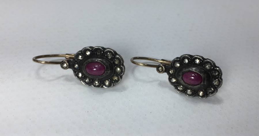 ELMAS VE YAKUT TAŞLI ÖZEL YAPIM KÜPE