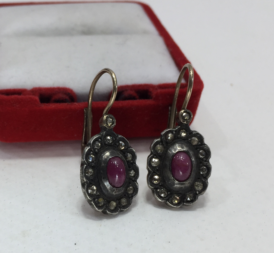 ELMAS VE YAKUT TAŞLI ÖZEL YAPIM KÜPE