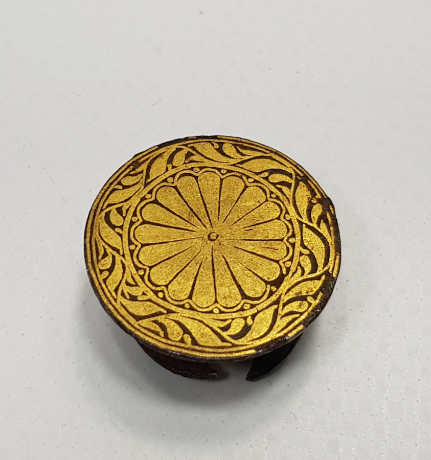 ERKEN DÖNEM DEMİZ ÜZERİ ALTIN ÇAKMA ROZET