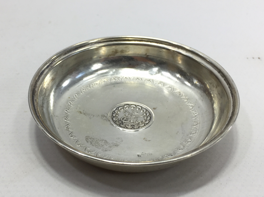 ORTASI TUĞRA MOTİFLİ GÜMÜŞTEN MAMUL KINA TASI