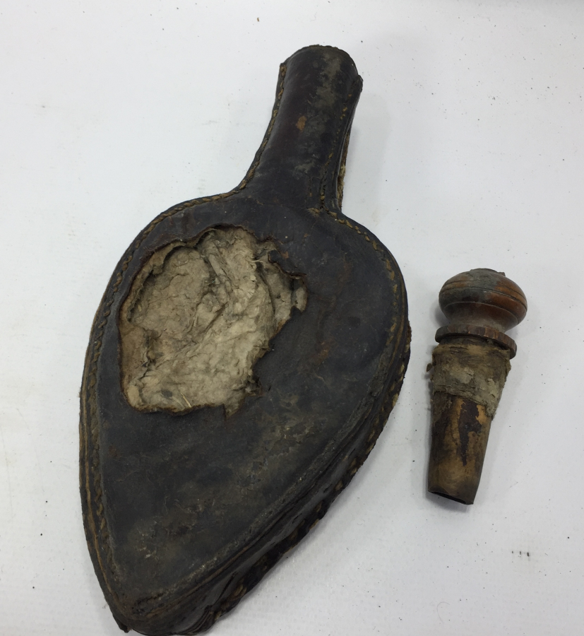 OSMANLI DÖNEMİ NADİR YENİÇERİ - BAŞIBOZUK BARUTLUK