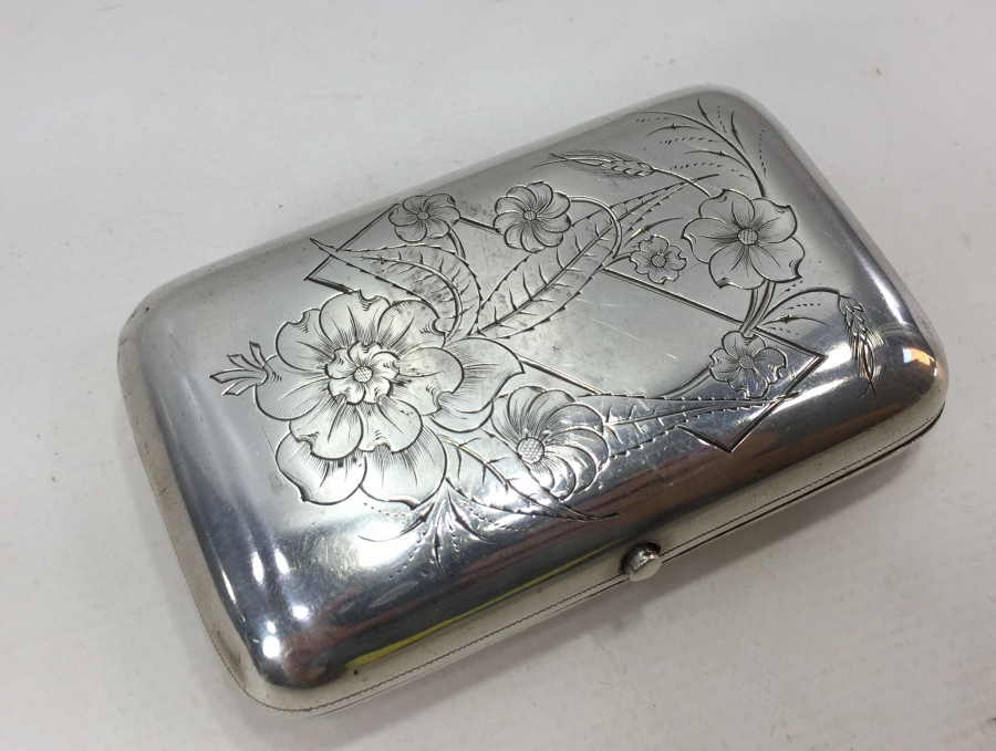 1889 YILI ÇARLIK DÖNEMİ ÜZERİ KALEM İŞÇİLİKLİ RUS TÜTÜN TABAKASI