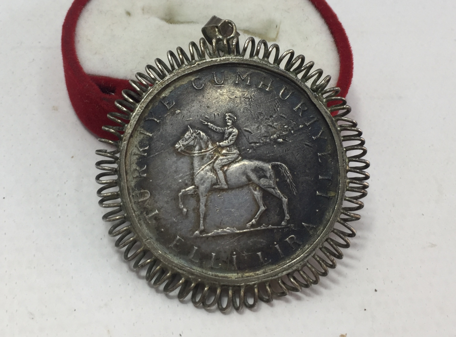 30 AĞUSTOS ZAFERİNİN 50 YILINA ÖZEL BASILMIŞ GÜMÜŞ MADALYON 