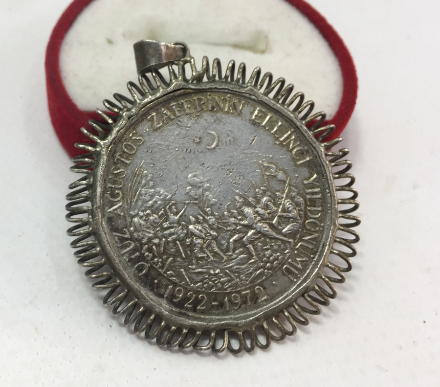 30 AĞUSTOS ZAFERİNİN 50 YILINA ÖZEL BASILMIŞ GÜMÜŞ MADALYON 