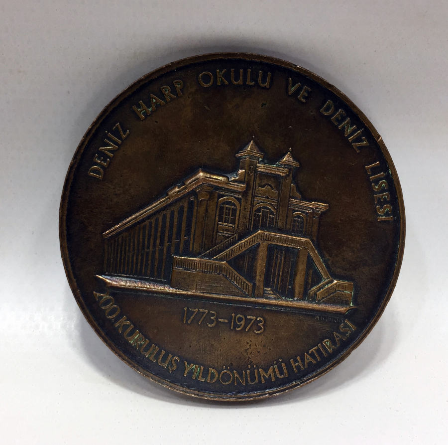 DENİZ HARP OKULUNUN 200. KURULUŞ YILI ANISINA BASILMIŞ HATIRA MADALYON