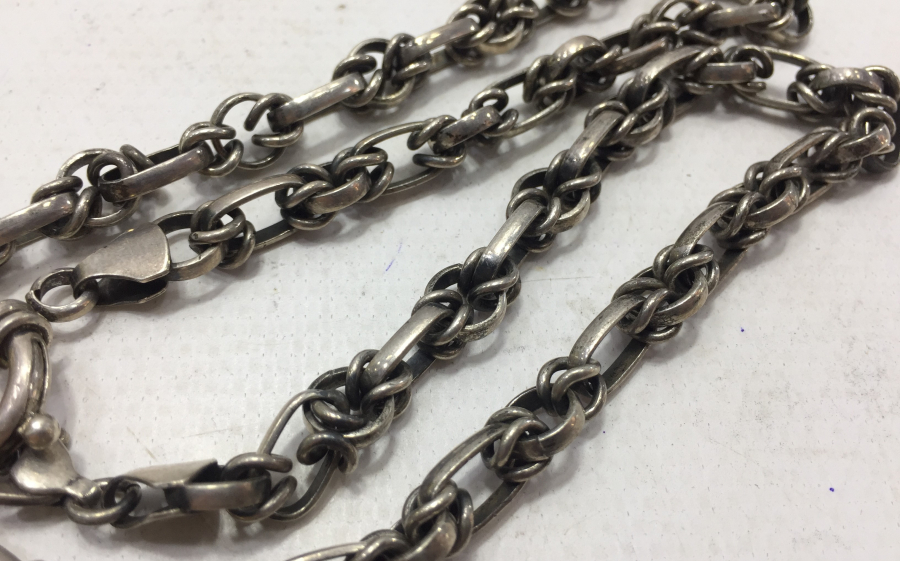 GÜMÜŞ KRAL ZİNCİRİ