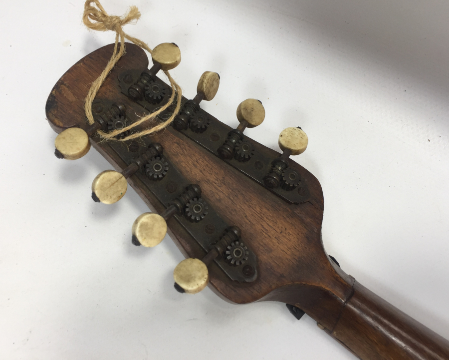 OSMANLI DÖNEMİ ÇİL KONDİSYONDA MANDOLİN