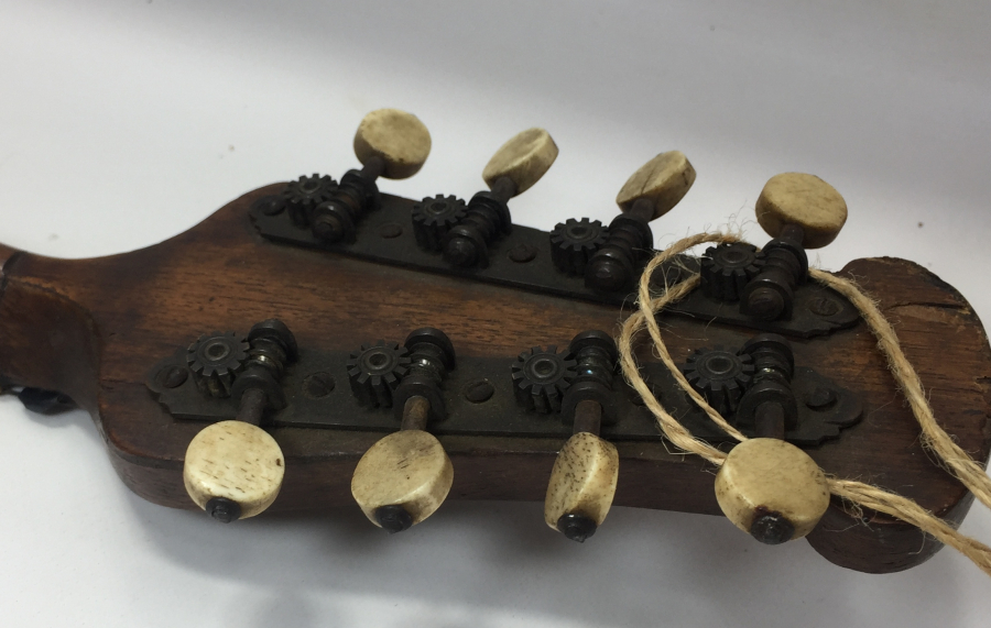 OSMANLI DÖNEMİ ÇİL KONDİSYONDA MANDOLİN