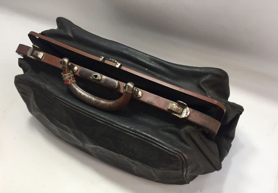 OSMANLI DÖNEMİ DOKTOR ÇANTASI