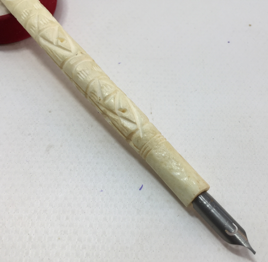 ÜZERİ İŞLEMELİ KEMİKTEN MAMUL OSMANLI DÖNEMİ DİVİT 