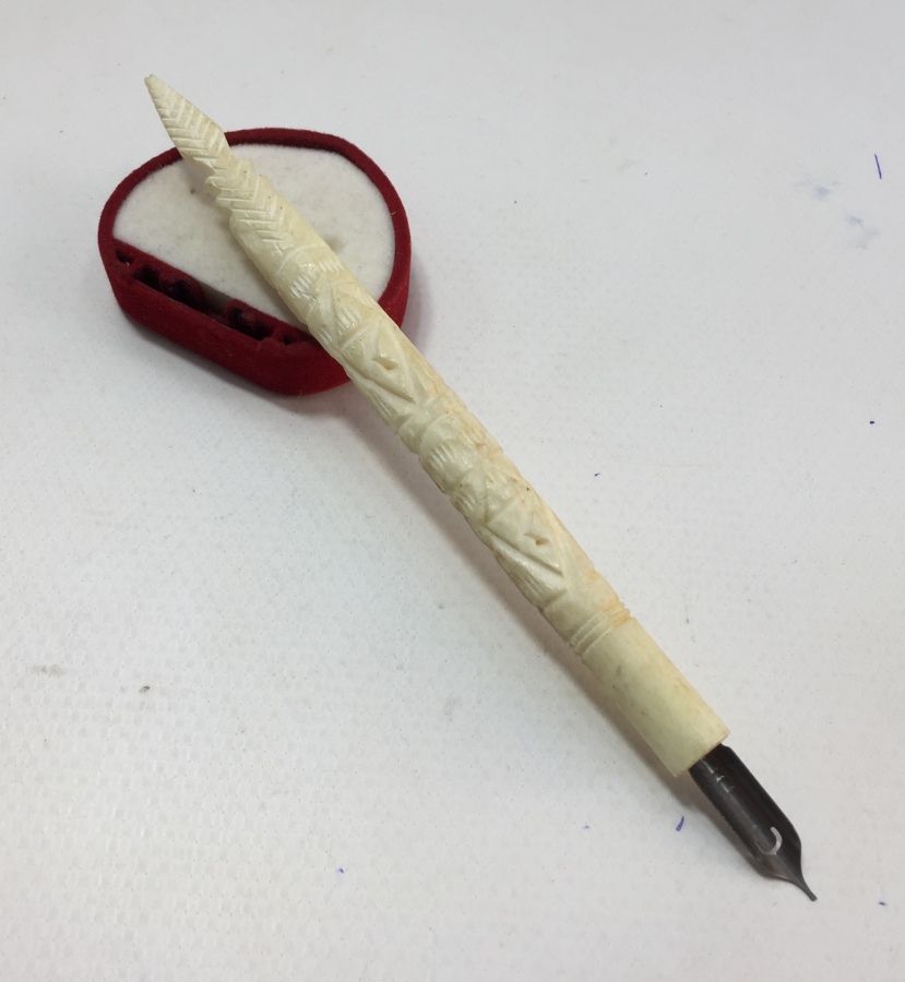 ÜZERİ İŞLEMELİ KEMİKTEN MAMUL OSMANLI DÖNEMİ DİVİT 