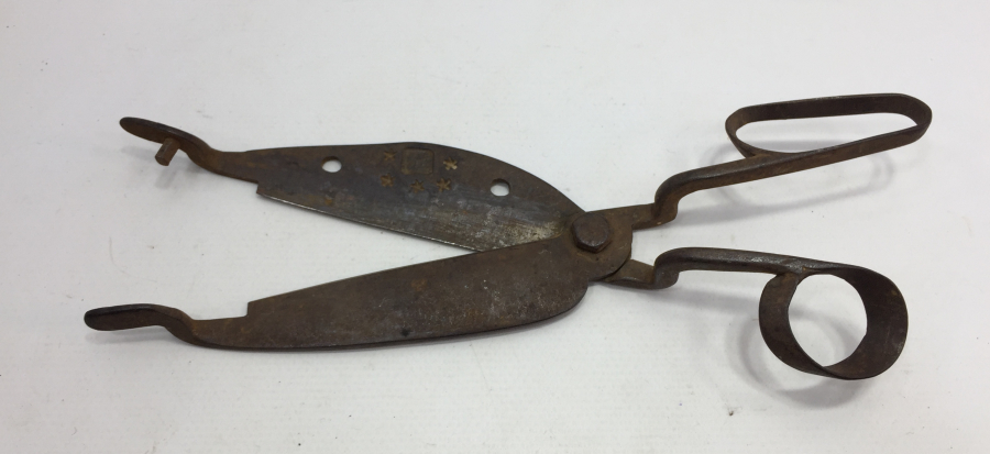 ÜZERİ OSMANLICA YAZILI HALI MAKASI