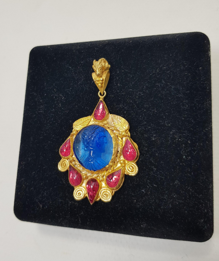 ANTİK GÖRÜNÜMLÜ GÜMÜŞ KOLYE UCU 