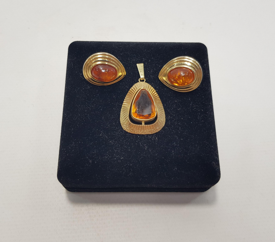 DAMLA KEHRİBAR KÜPE VE KOLYE TAKIMI 