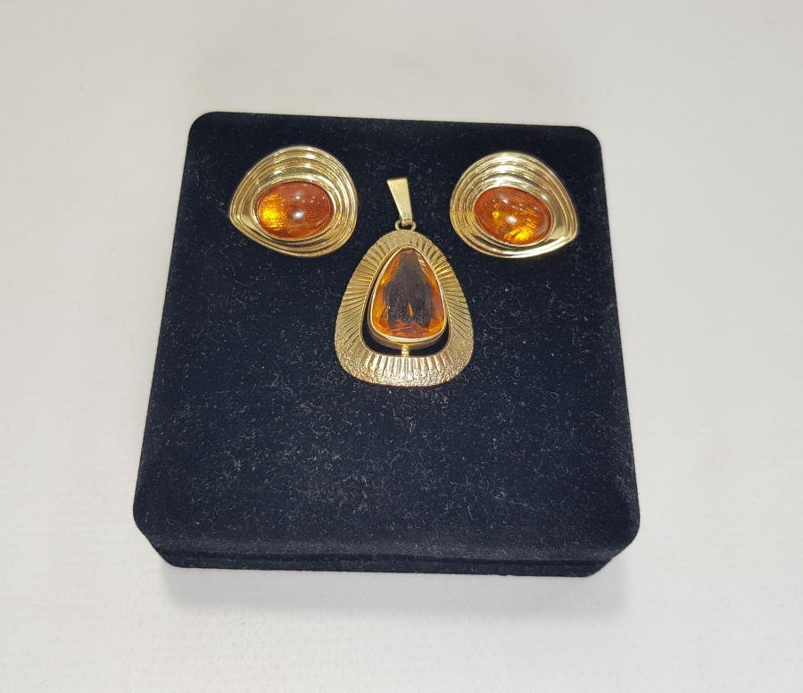 DAMLA KEHRİBAR KÜPE VE KOLYE TAKIMI 