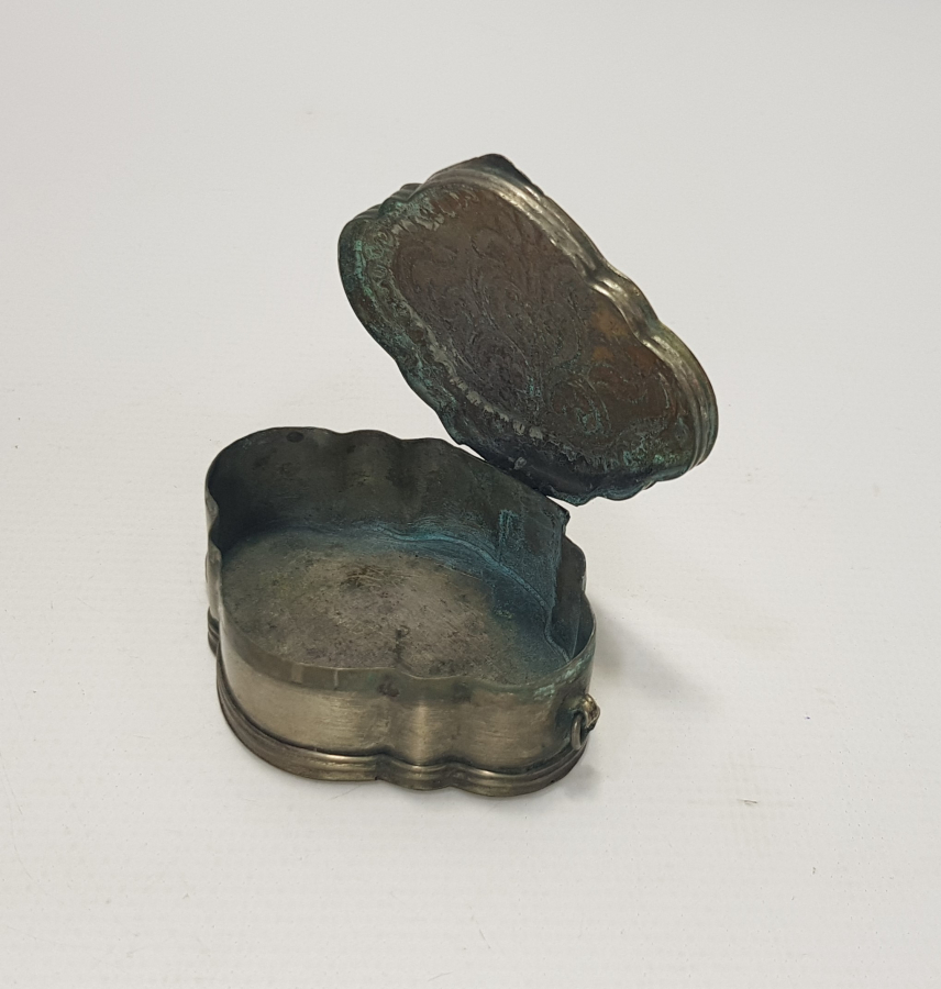 OSMANLI DÖNEMİ GÜMÜŞ ENFİYE KUTUSU