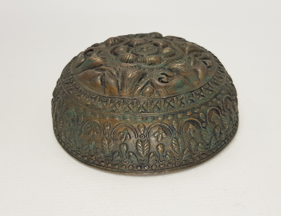 OSMANLI DÖNEMİ HİLAL VE YILDIZ MOTİFLERİYLE SÜSLÜ HAMAM TASI