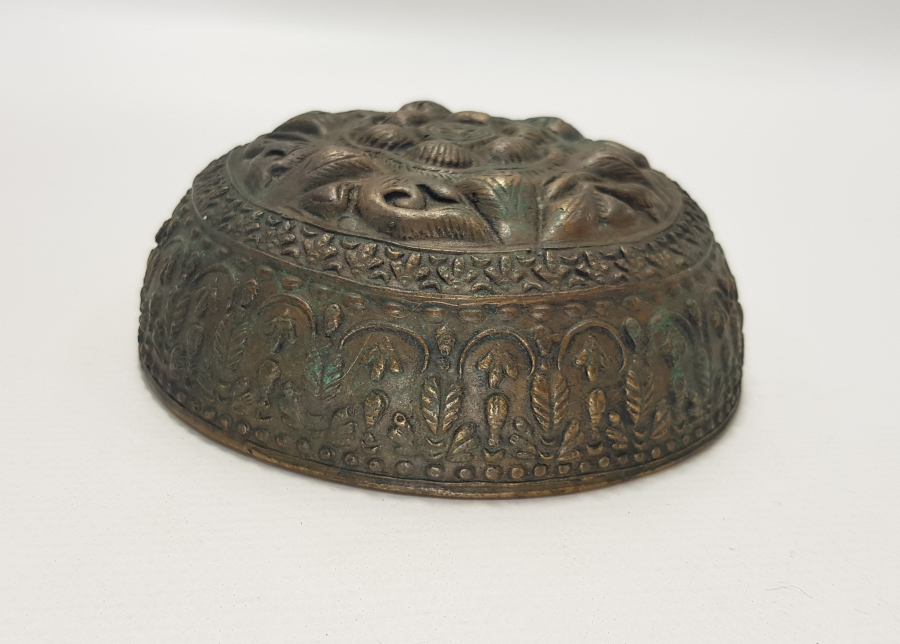 OSMANLI DÖNEMİ HİLAL VE YILDIZ MOTİFLERİYLE SÜSLÜ HAMAM TASI