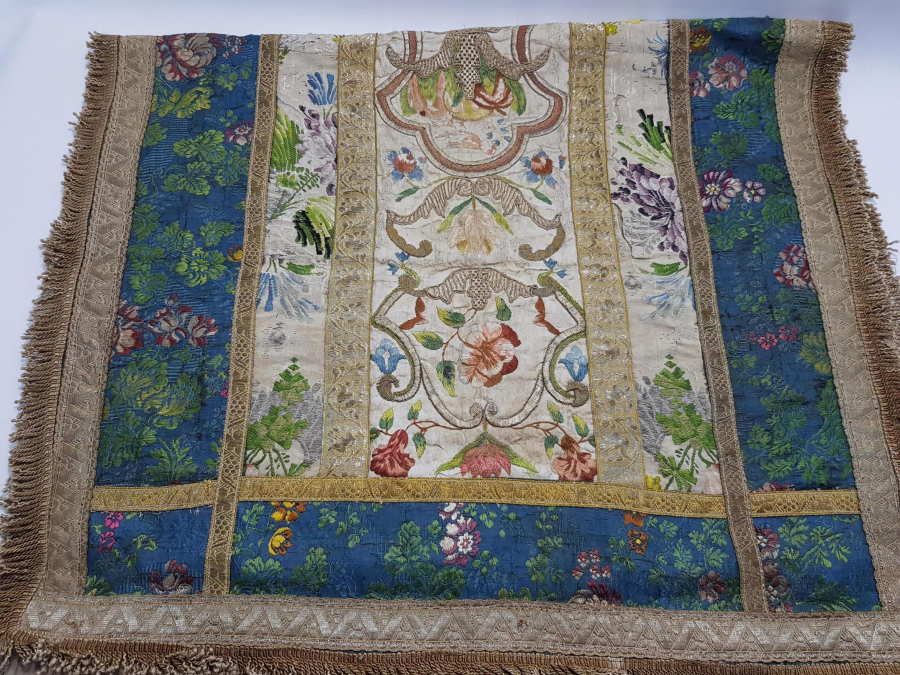 OSMANLI DÖNEMİ LEVANTEN İŞİ İPEK MASA ÖRTÜSÜ RUNNER