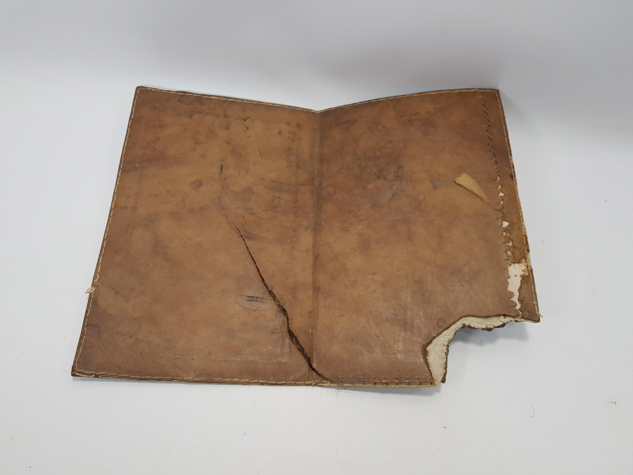 OSMANLI DÖNEMİ SIRMA İŞLEMELİ DERİ CİLT 