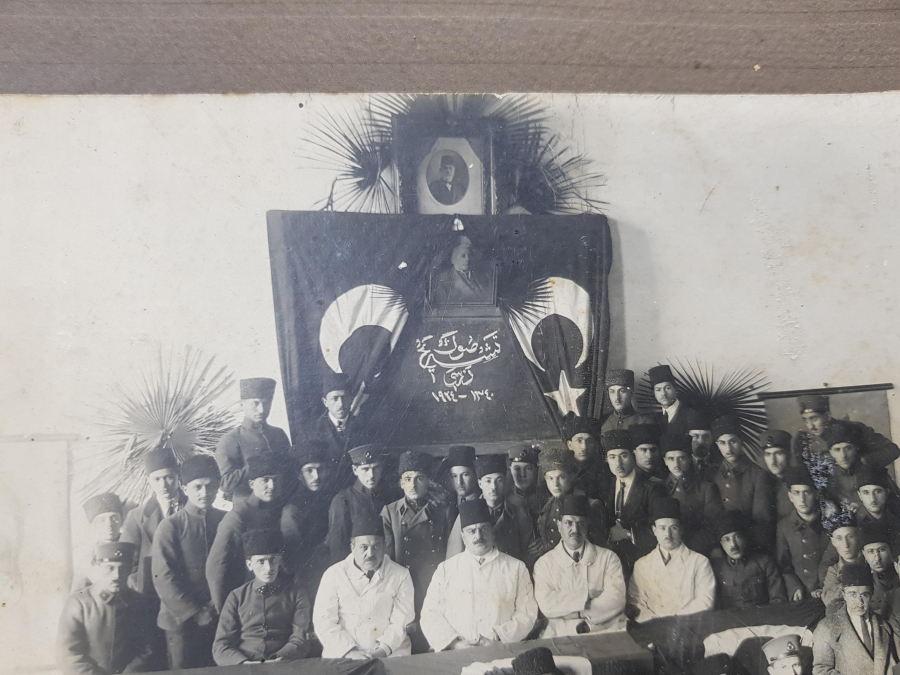 TIP TARİHİ: 1924 ASKERİ TIP ÖĞRENCİLERİ SON ANATOMİ DERSİ VE KADAVRALAR 