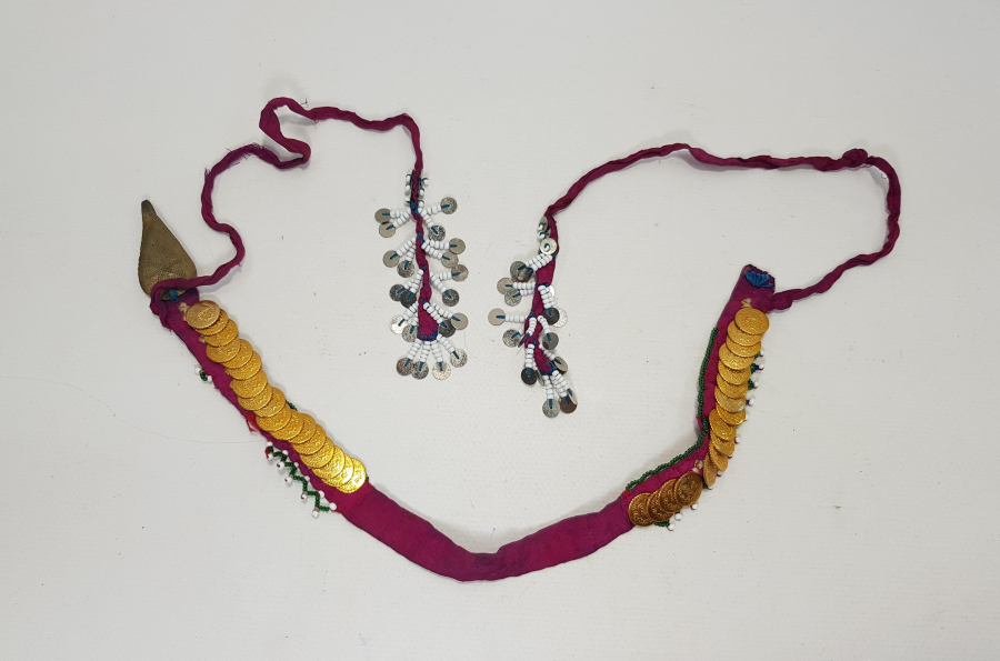 YÖRÜK KADIN ALINLIĞI 