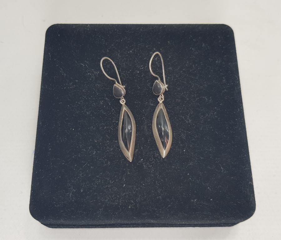 OLTU TAŞLI GÜMÜŞ KÜPE 