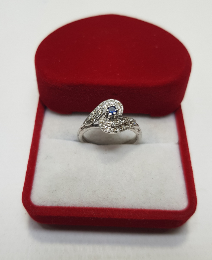 SAFİR TAŞLI PIRLANTA YÜZÜK 