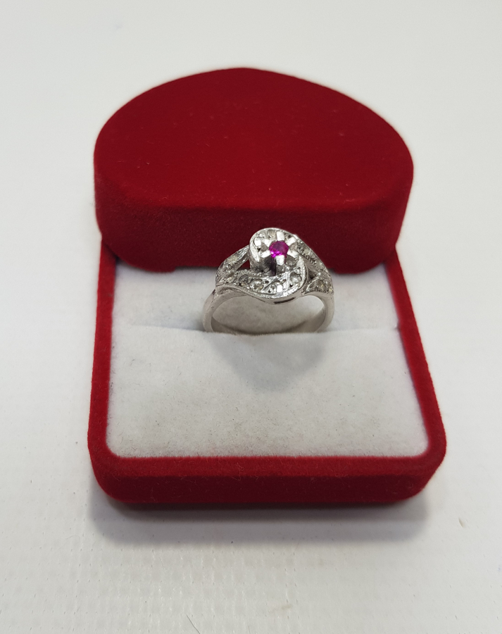 YAKUT TAŞLI PIRLANTA YÜZÜK